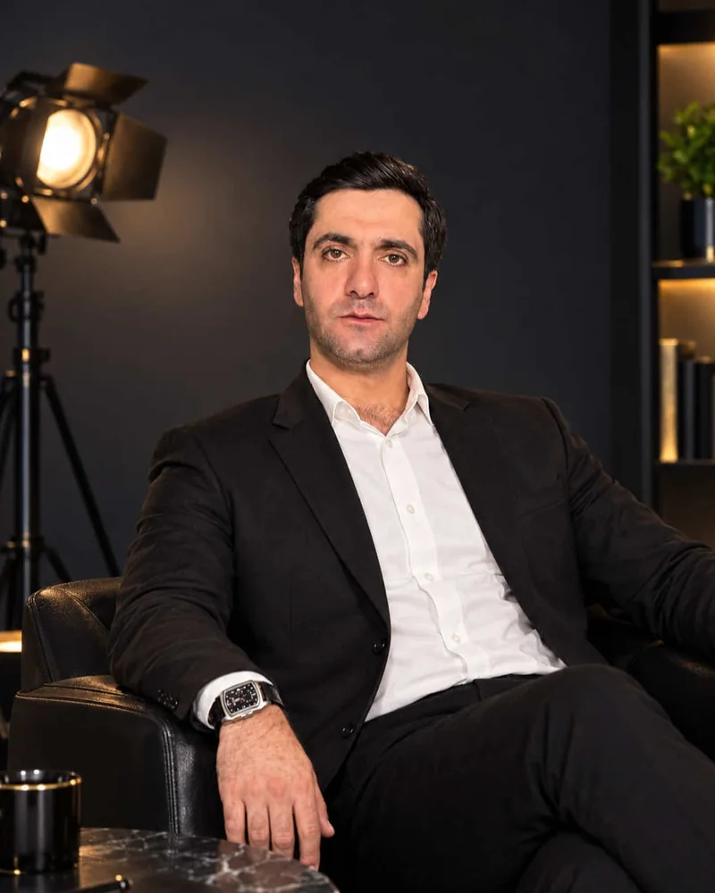 Təlimçi Vüqar Tahirov